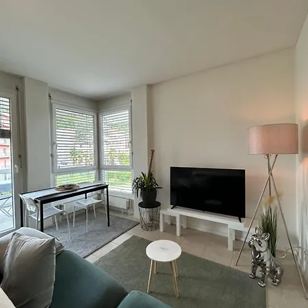 - Parking Free - Near The Lugano