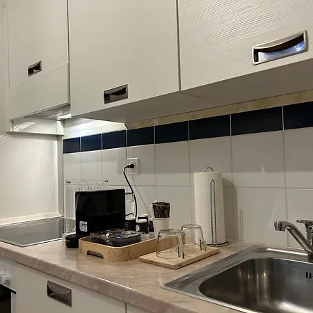 - Parking Free - Near The Lugano *
